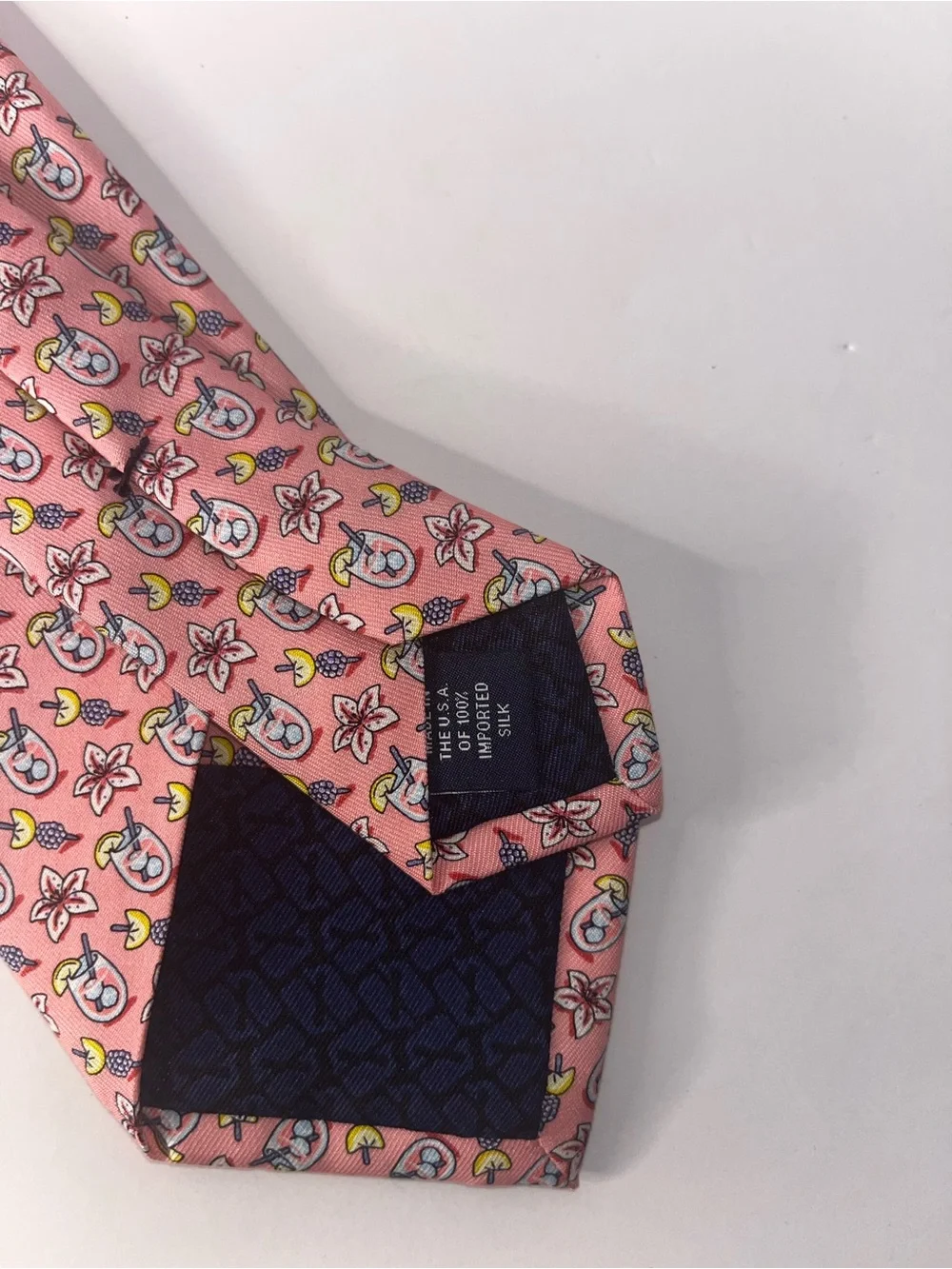 Vineyard Vines Pink Patterned Silk-Blend Tie with Nautical Motif Kentucky Derby